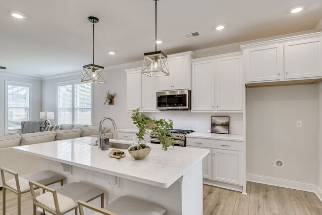 108 Coppersmith Dr unit 38487015, Lexington, SC 29073 - photo 6