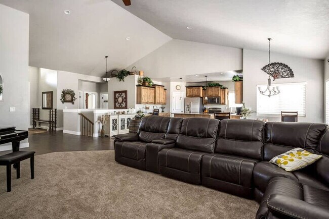 358 S Wrangler Ct unit ID1250673P, Grantsville, UT 84029 - photo 3