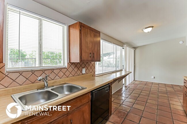 7126 E 34th St, Tucson, AZ 85710 - photo 6