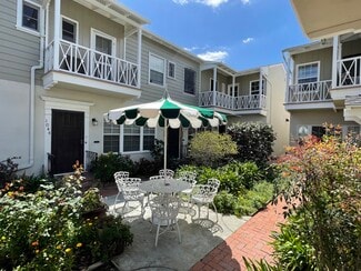 1054 Masselin Ave, Los Angeles, CA 90019