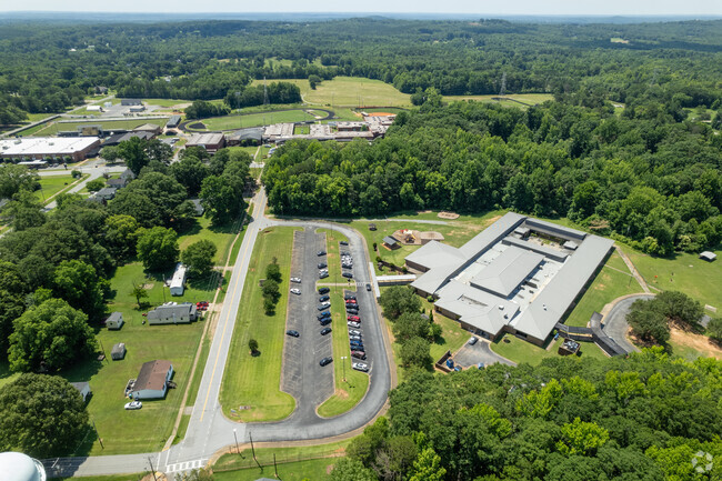 Students living in Blacksburg can attend Blacksburg Elementary School.