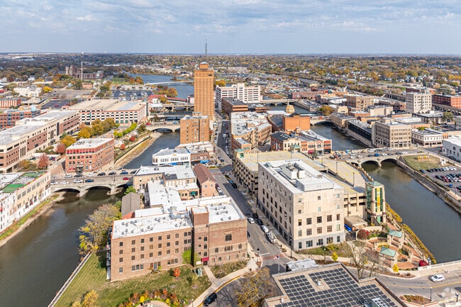 Stolp Island is the site of major attractions like the Leland Tower.