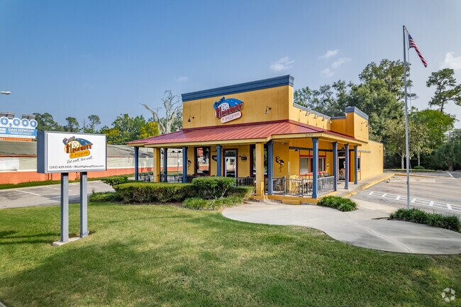 Blue Highway Pizzeria a local favorite in SE Ocala.