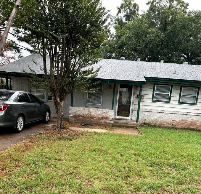 2102 Concord Dr, Irving, TX 75061 - photo 1