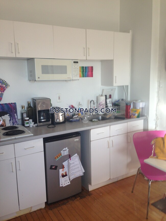 91 Westland Ave Unit 700, Boston, MA 02115