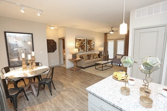 14500 English Park Cir, Louisville, KY 40299