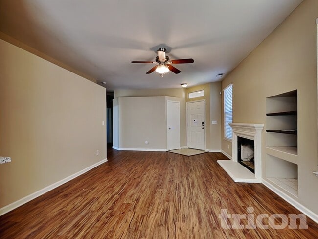 408 Falcon Dr, Woodland, CA 95695 - photo 3