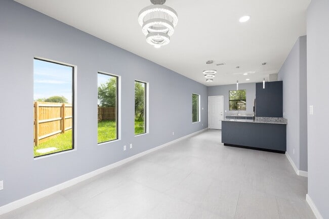 1208 W Harrison Ave unit 2, Alton, TX 78573 - photo 4