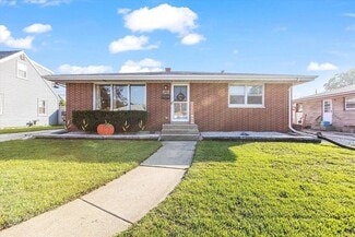 1231 Harmony Dr, Racine, WI 53402