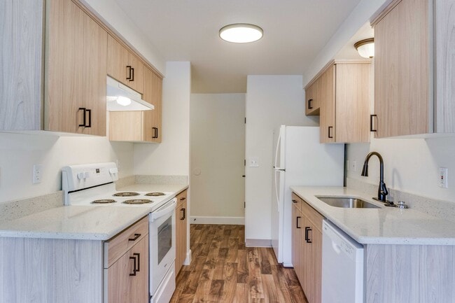 Maplewood Apartments, Salem, OR 97306 - photo 2