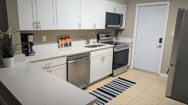 496 28th Ave N unit 1, Saint Petersburg, FL 33704 - photo 7