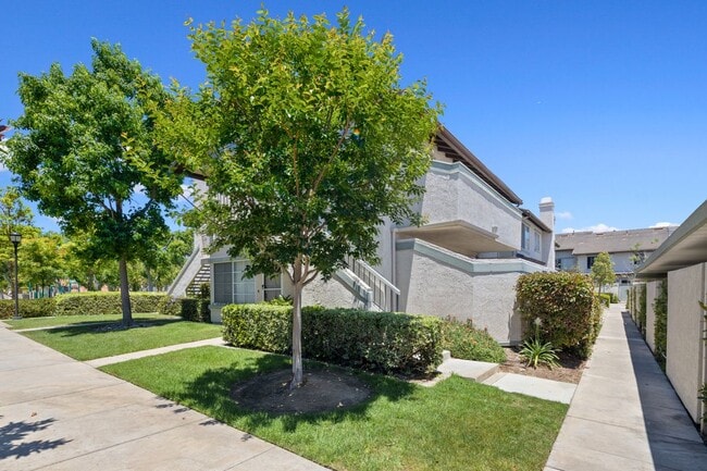 19 Exeter, Irvine, CA 92612 - photo 2