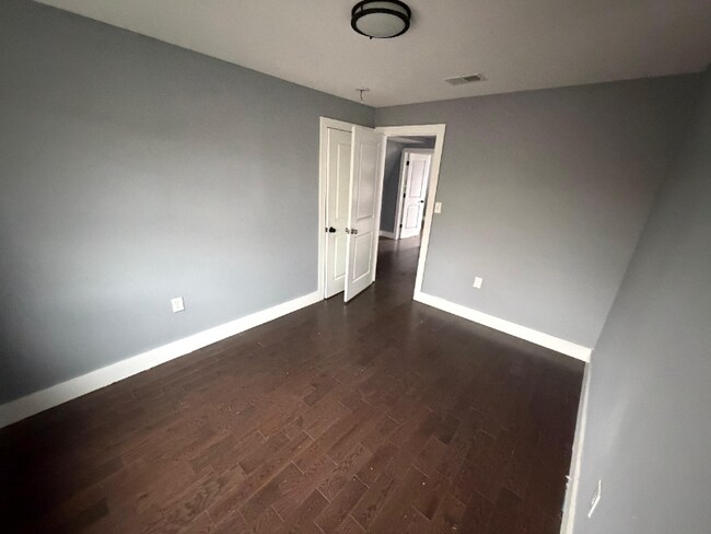 276 S 11th St unit 3, Newark, NJ 07103 - photo 4