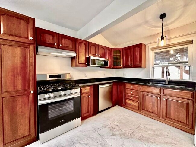 4 Prospect Place unit 1, West Haven, CT 06516 - photo 5