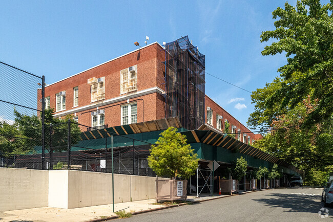 P.S. 39 The Francis J. Murphy Jr. School