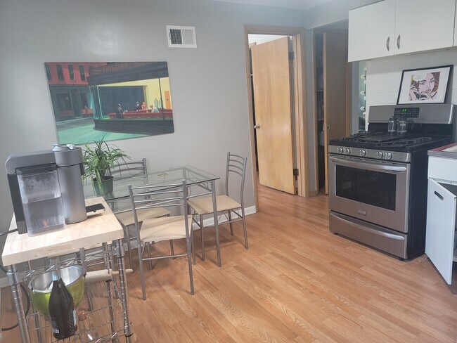 3411 S Howell Ave unit 1, Milwaukee, WI 53207 - photo 6