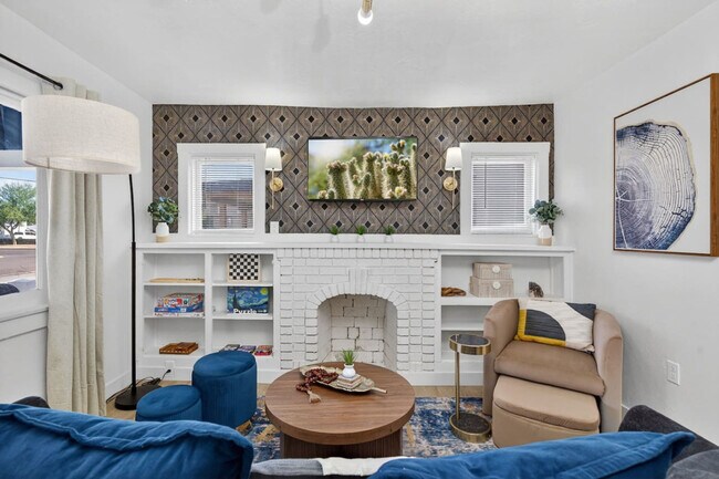 1311 N 14th St unit ID1357408P, Phoenix, AZ 85006 - photo 2