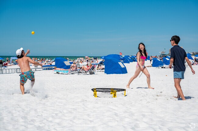 There is an abundance of space to play games like slam ball at Clearwater Beach.