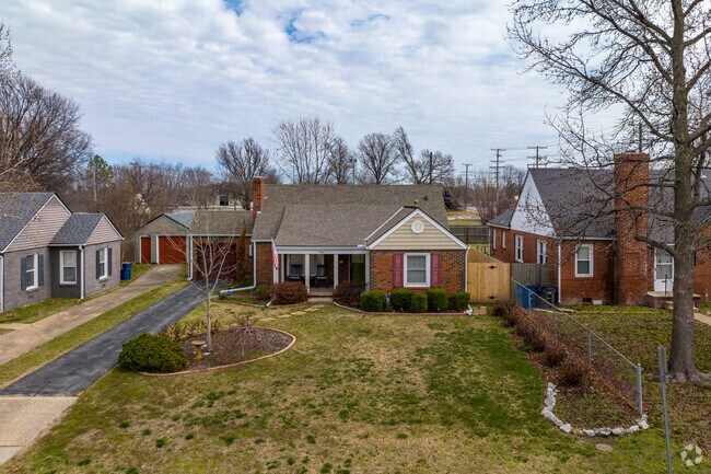 Sunrise Terrace does have more traditional ranch-style homes in in Tulsa, OK closely built.