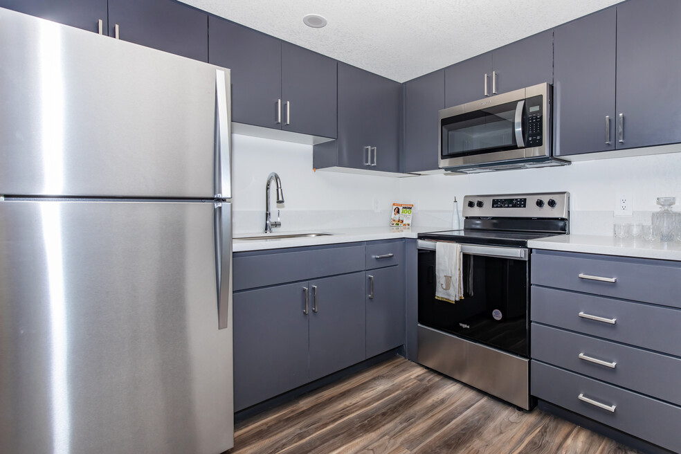 1 Bed, 1 Bath