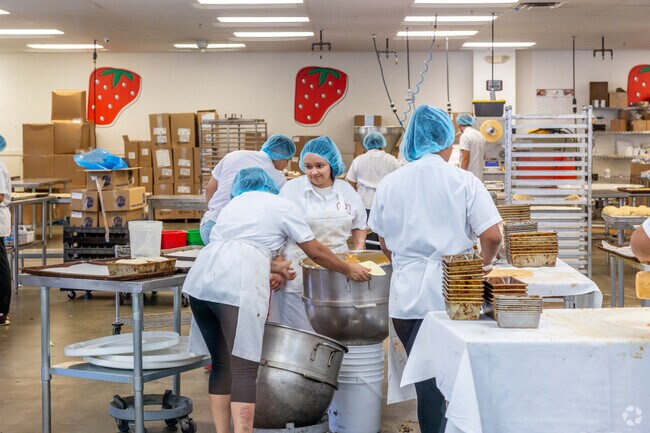 Strawberry Hill Povitica creates delicious handmade European sweet bread at this Slavic bakeshop