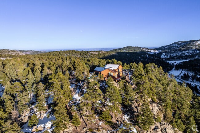 Homes throughout Doubleheader feature views of the Rocky Mountains.