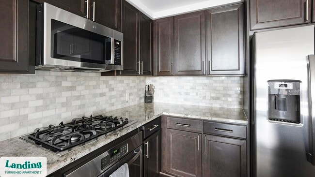 777 Preston St unit 8D, Houston, TX 77002 - photo 4