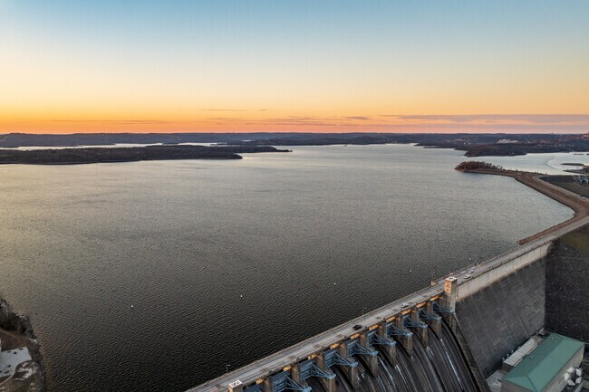 The sunsets on another day in Branson on Table Rock Lake.