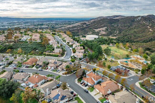 Residents of Portola Hills have access to amazing hiking trails with gorgeous views.