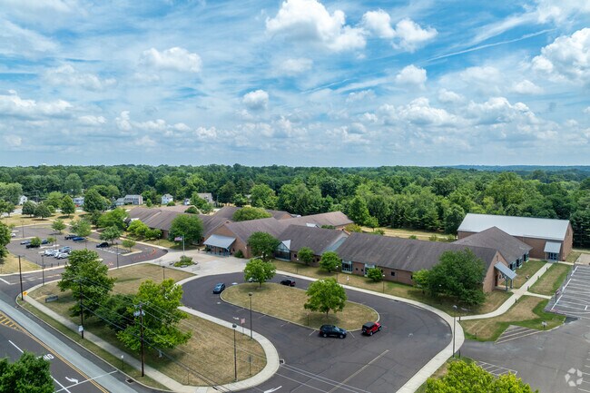 Niche has awarded Maple Glen Elementary an overall A rating.