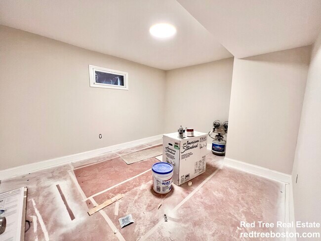 564 E 5th St unit 1, Boston, MA 02127 - photo 6