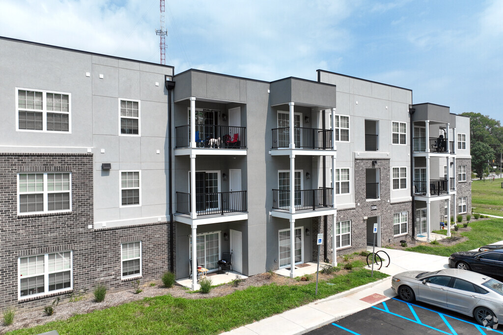 bluff-crossing-apartments-3506-bluff-rd-indianapolis-in-homes