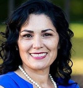 Brenda Ruiz, Mrs