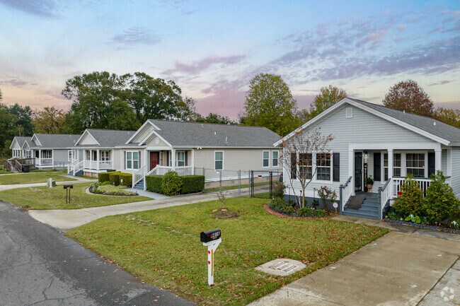 Raised cottage homes appear throughout Scotlandville.