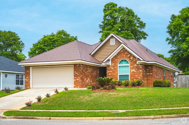 Cottage Park also has it's fair share of recently built, Craftsman Style homes.