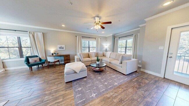 636 Clay St unit ID1328091P, Bryan, TX 77801 - photo 6