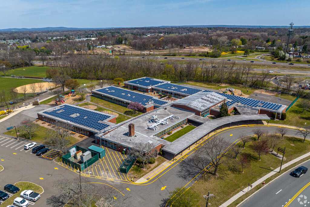 Parkway Elementary School provides a nurturing and positive environment in Paramus.