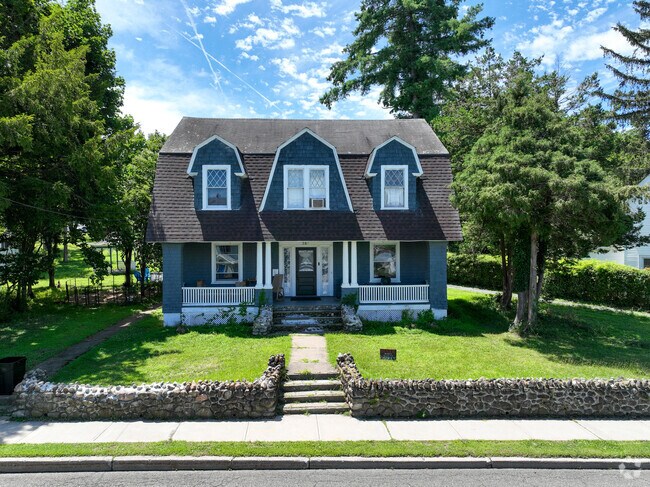 Dutch Colonial Revivals bring a cozy and unique beauty to Cornwall.