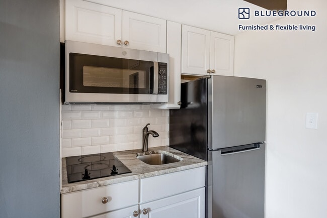 230 Newbury St unit FL3-ID813, Boston, MA 02116 - photo 6