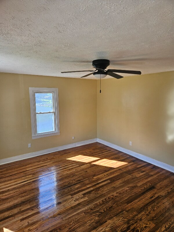 103 S Main St, Muldraugh, KY 40155 - photo 2