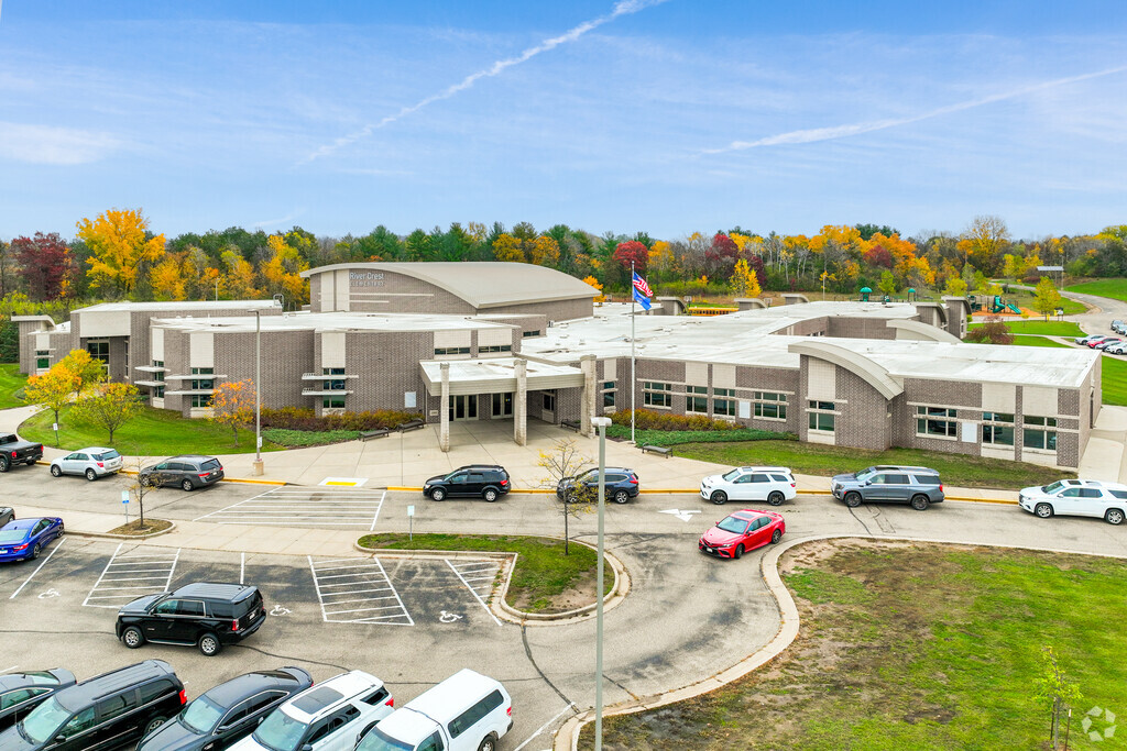 River Crest Elementary School, Rankings & Reviews - Homes.com