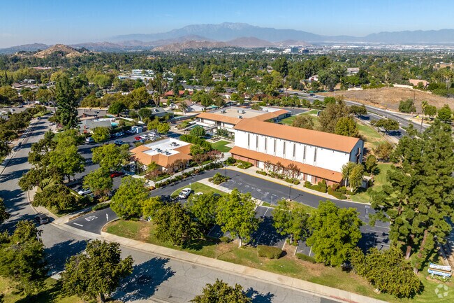 Courses in Reading, Writing, and Literature are available at Immanuel Lutheran Elementary.