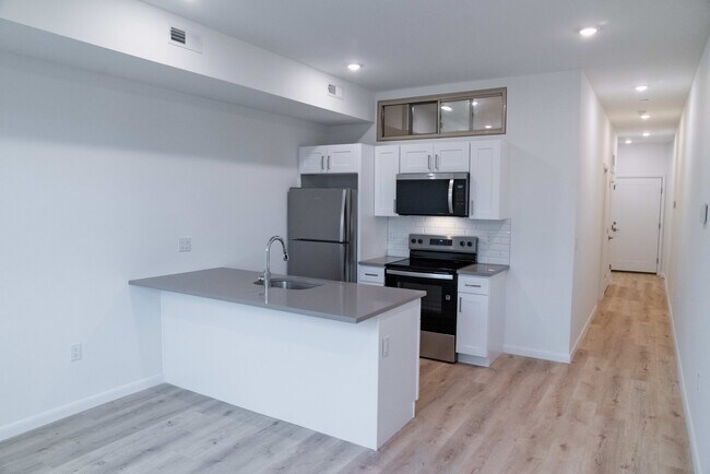 7246 Rising Sun Ave unit Rising sun, Philadelphia, PA 19111 - photo 5