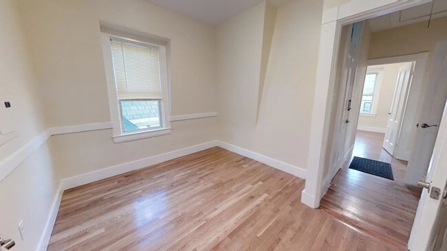 413 Washington St unit 1, Cambridge, MA 02139 - photo 4