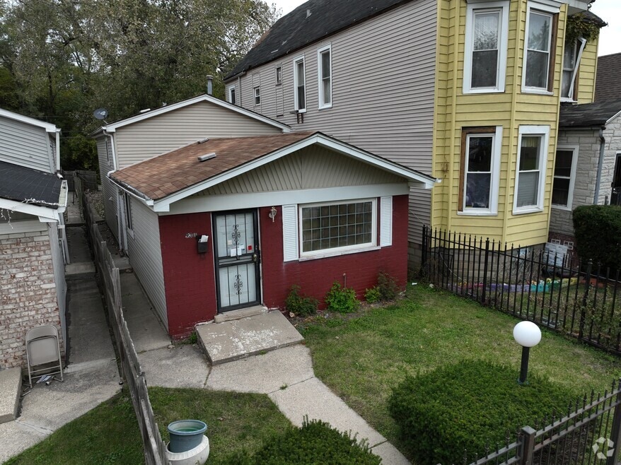 9311 S Burnside Ave, Chicago, IL 60619 - photo 2
