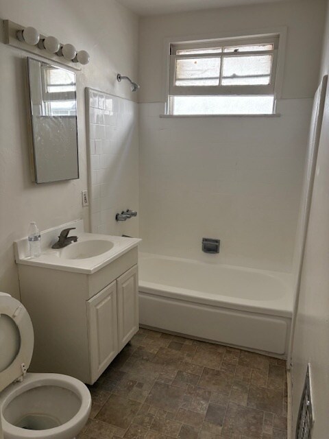 3330 Apartments, Los Angeles, CA 90034 - photo 3