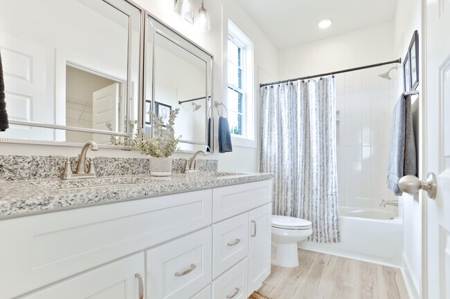 Master Bathroom.jpg