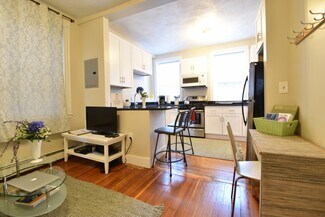 22 Moon St Unit 4, Boston, MA 02113