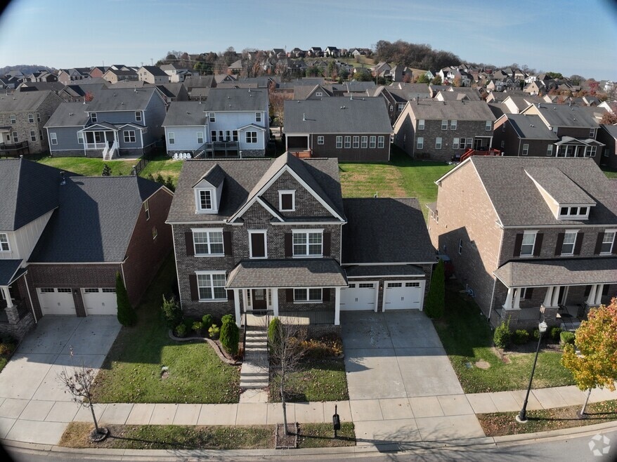 761 Beamon Dr, Franklin, TN 37064 - photo 2