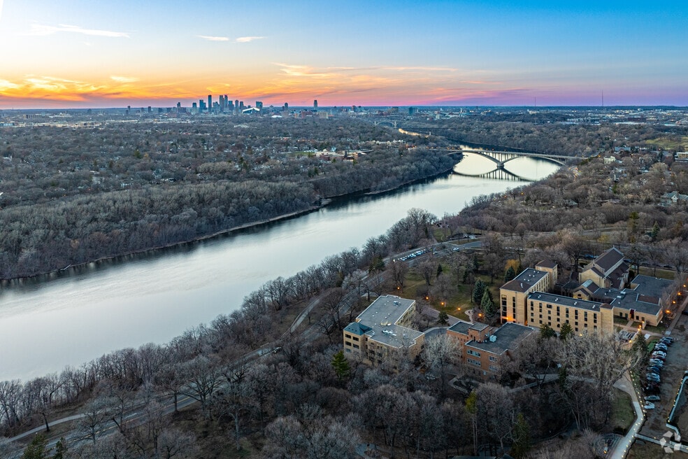 Macalester-Groveland